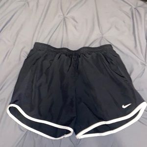 Black and white Nike shorts -XL girls youth